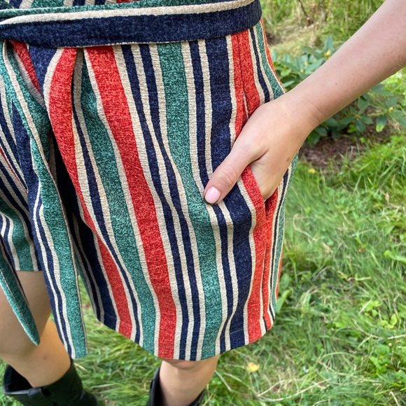 Striped romper with tie waist - Picture 4 of 4